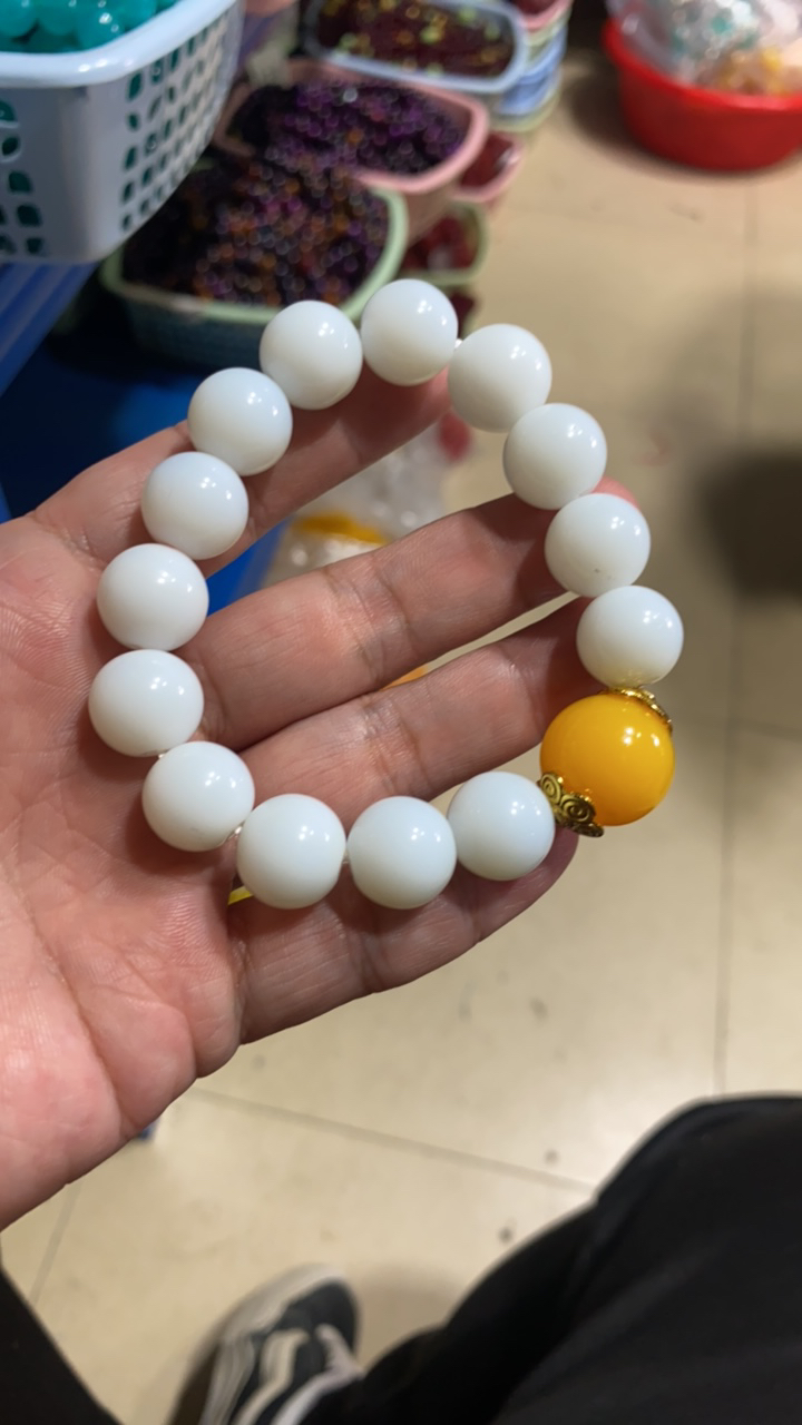 B159  14 脂白手串