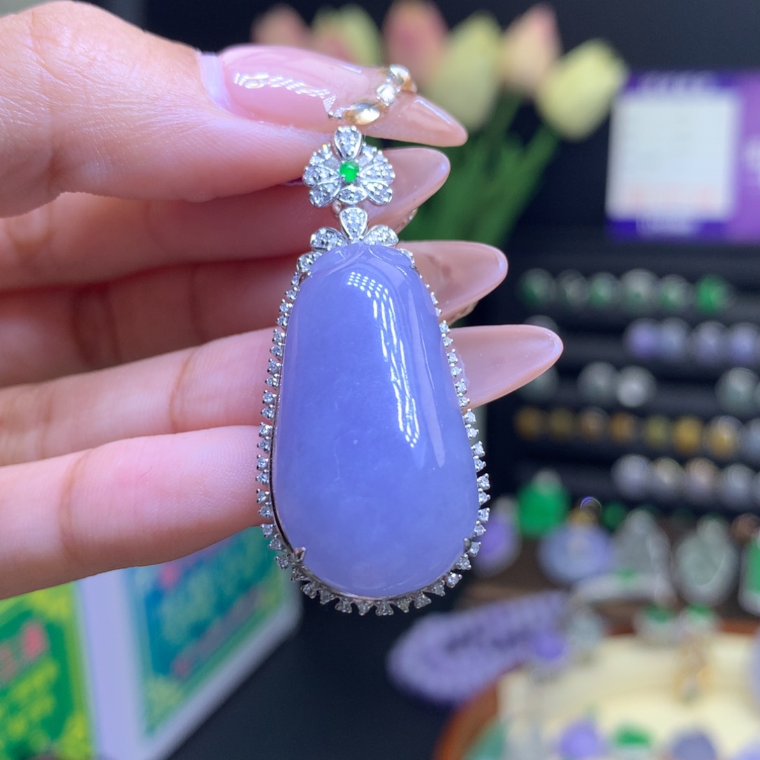 翡翠颈饰18K金镶嵌天然