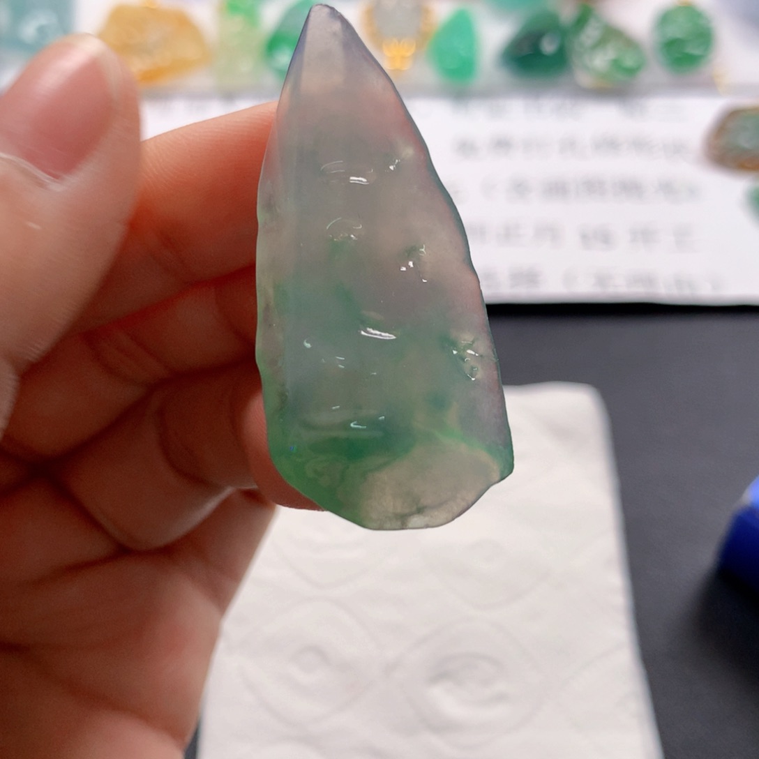 【闪购商品】翡翠吊坠(不含链)未镶嵌