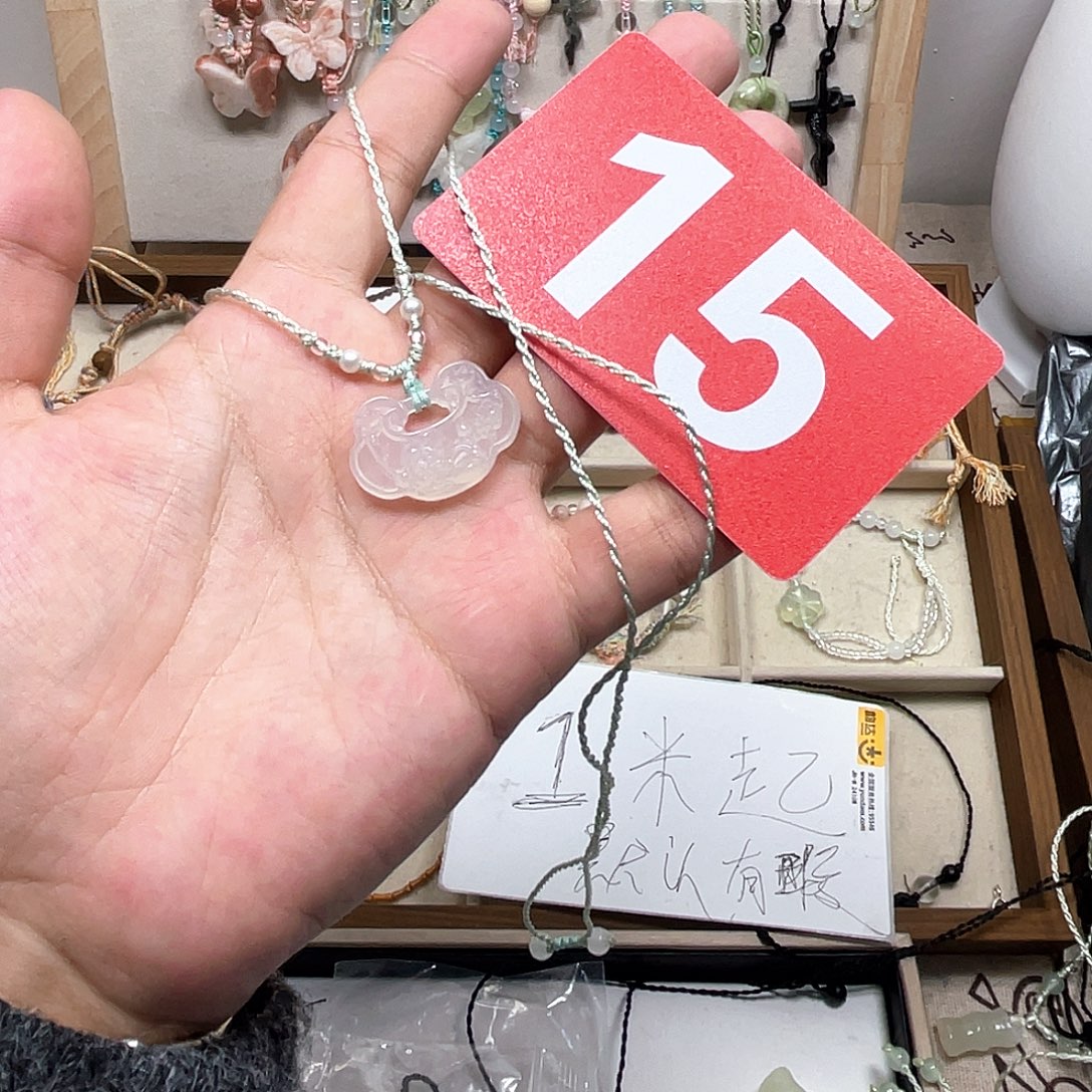 蛇纹石玉合金颈饰