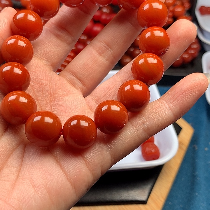 未镶嵌手链南红玛瑙弥*