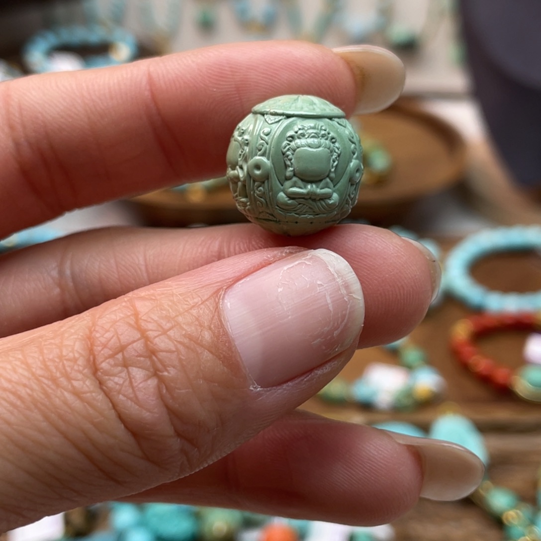 绿松石雕刻件未镶嵌