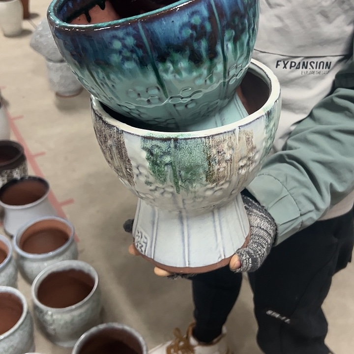 高度20厘米口18厘米