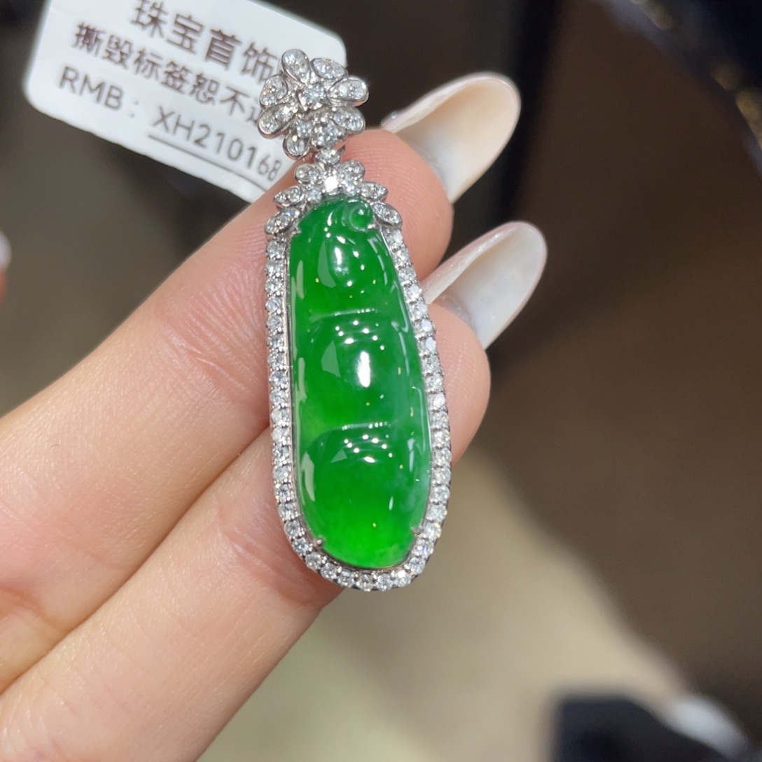 翡翠颈饰18K金镶嵌天然缅甸翡翠a货