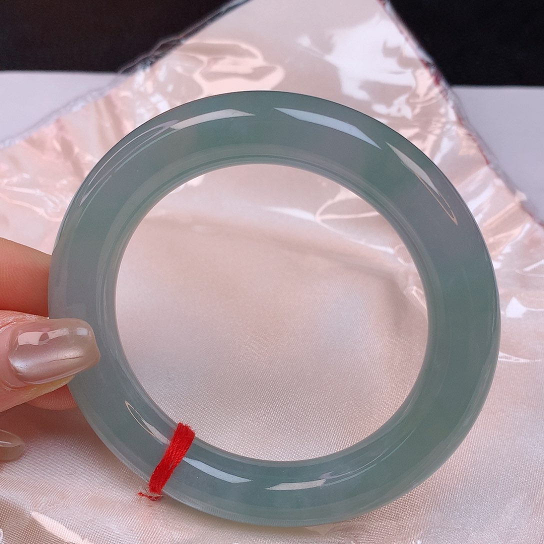 【闪购商品】翡翠手镯未镶嵌55+圆条手镯