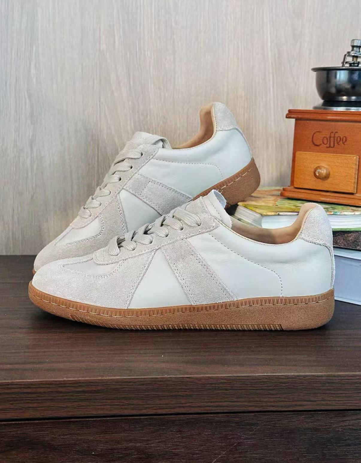 2025新款时尚低帮经典拼接拼色男款德训鞋