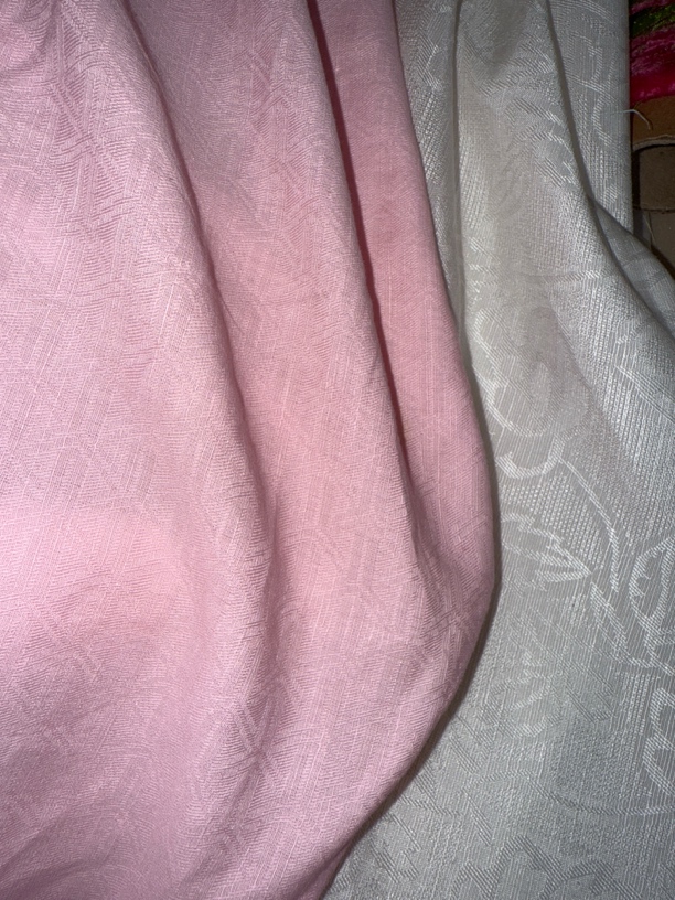 2698粉色亚麻格子面料