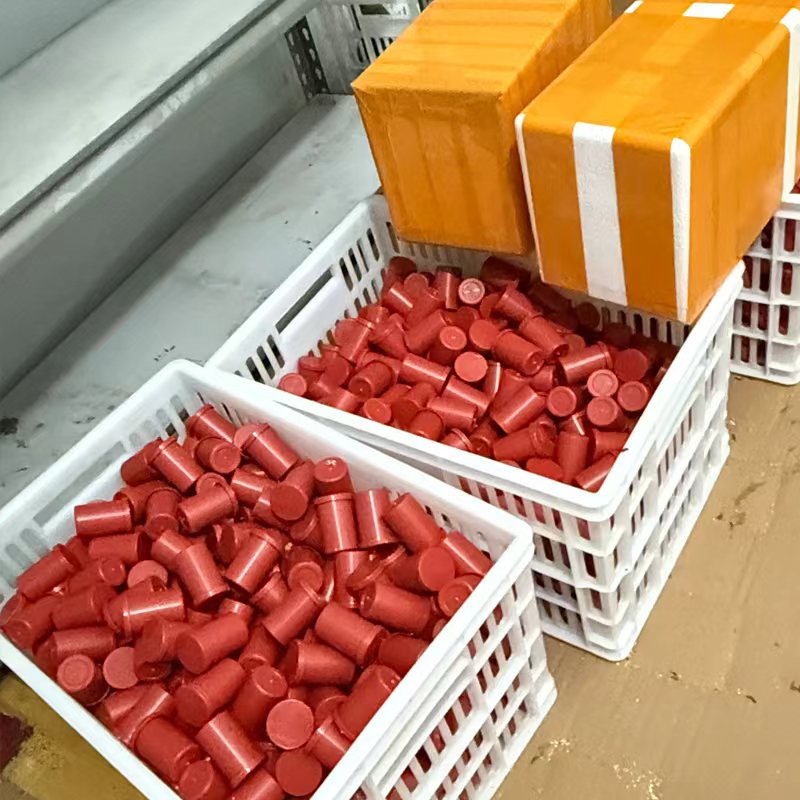 （鲜红鲜活）红蛆虫活饵钓鱼饵料户外野钓垂钓溪流鲫鱼罗非石斑鲤鱼
