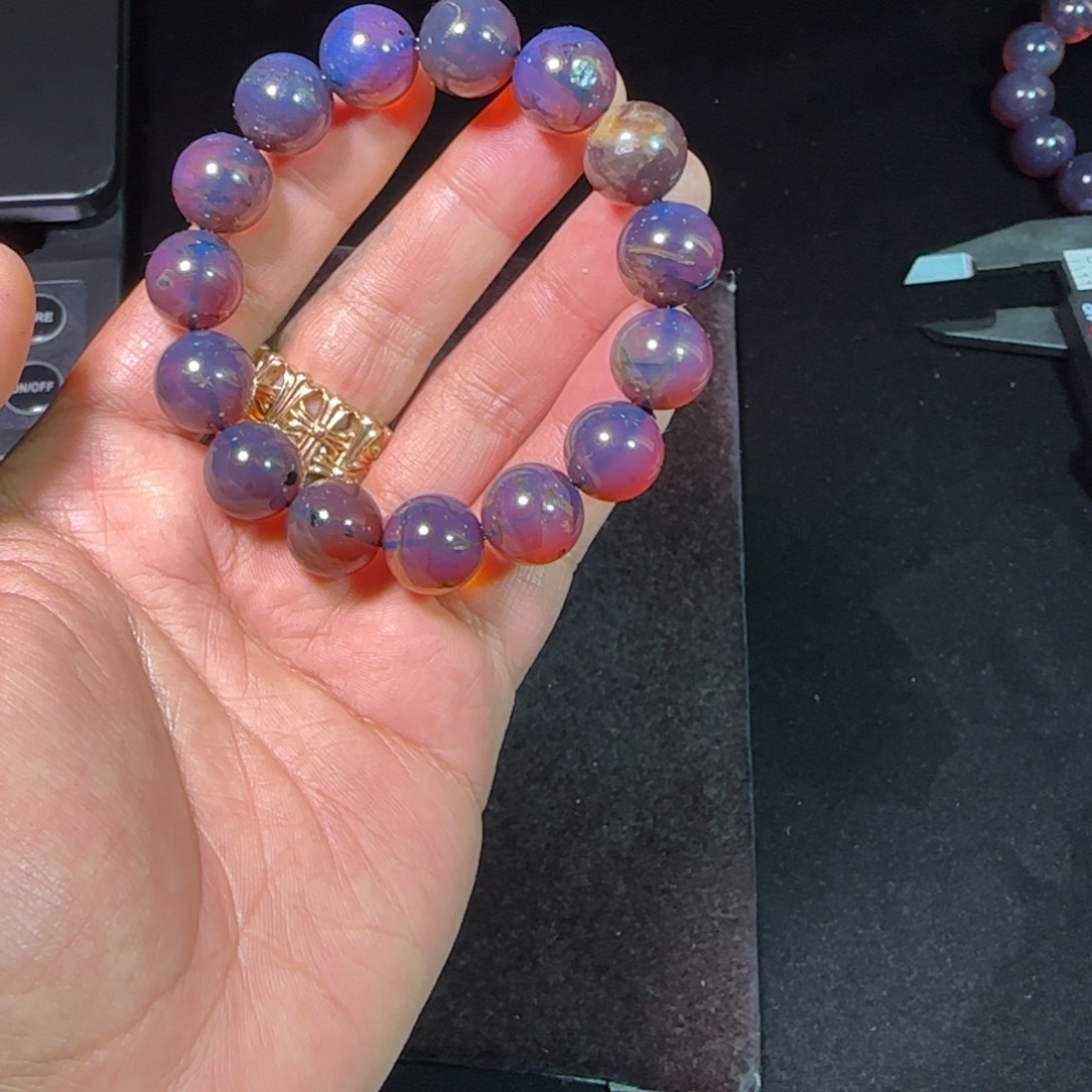 琥珀未镶嵌裸石琥珀