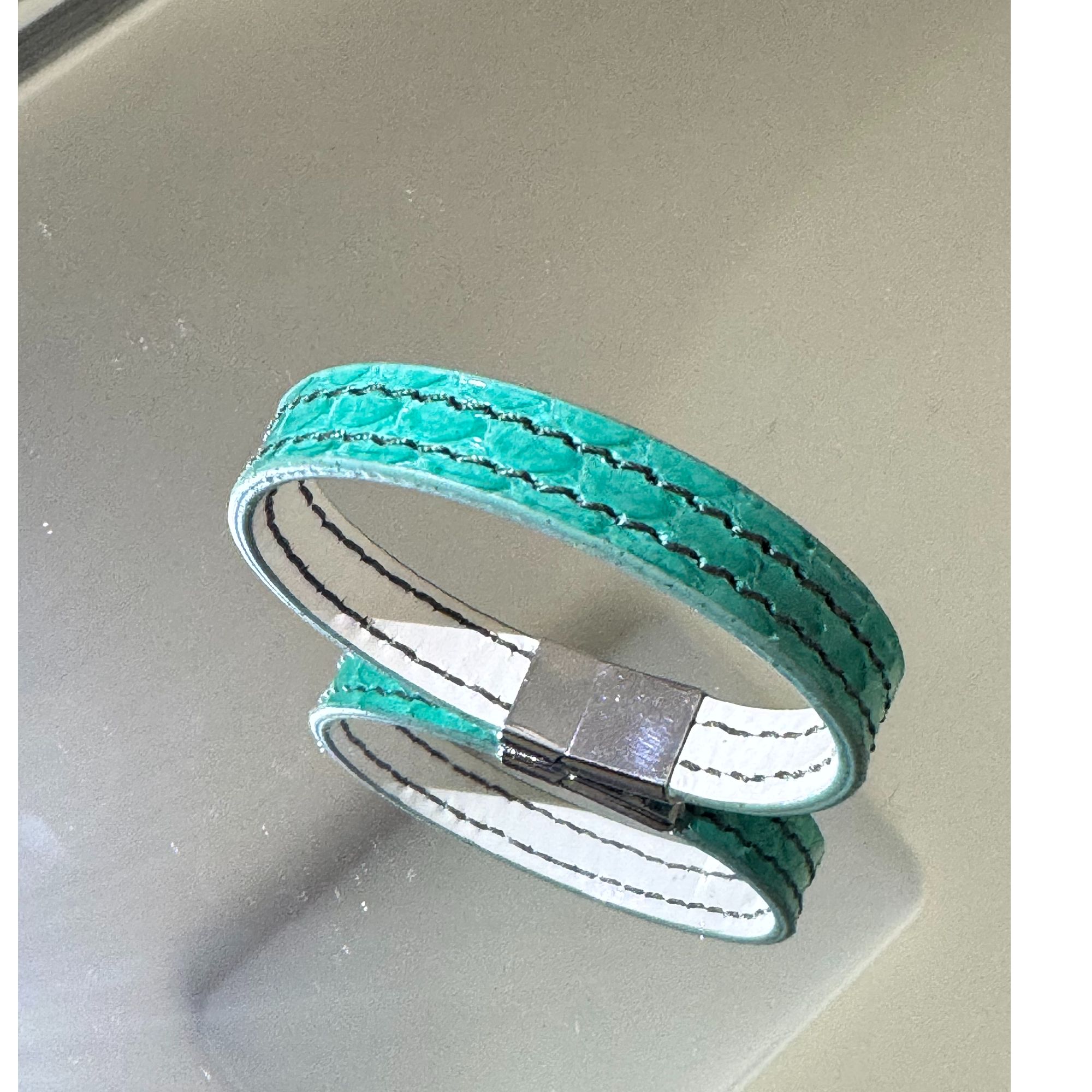 不锈钢皮质手镯 蛇皮手环 不锈钢磁扣绿色小众时尚气质简约百搭