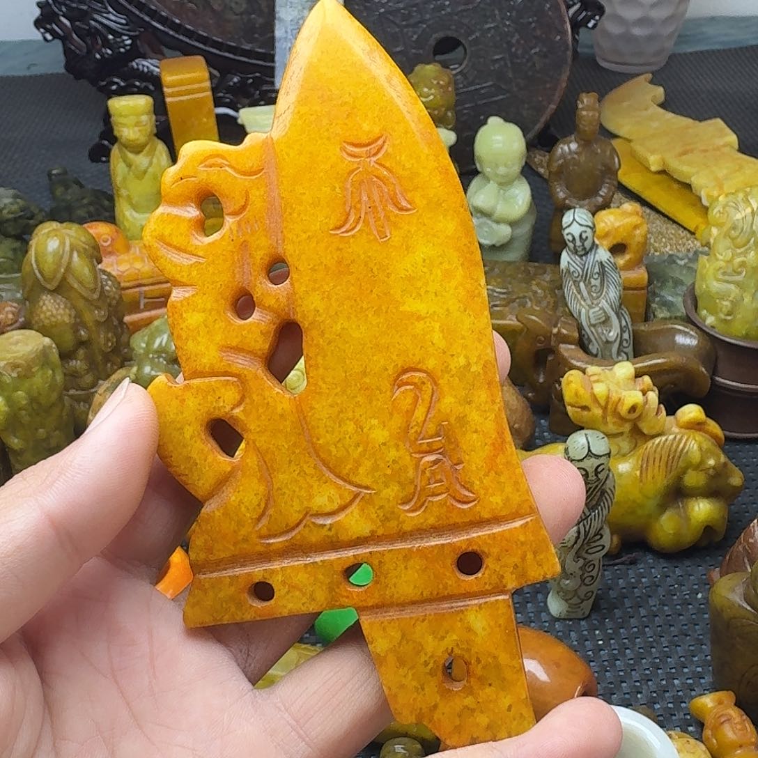 白玉菩提吊坠。。。