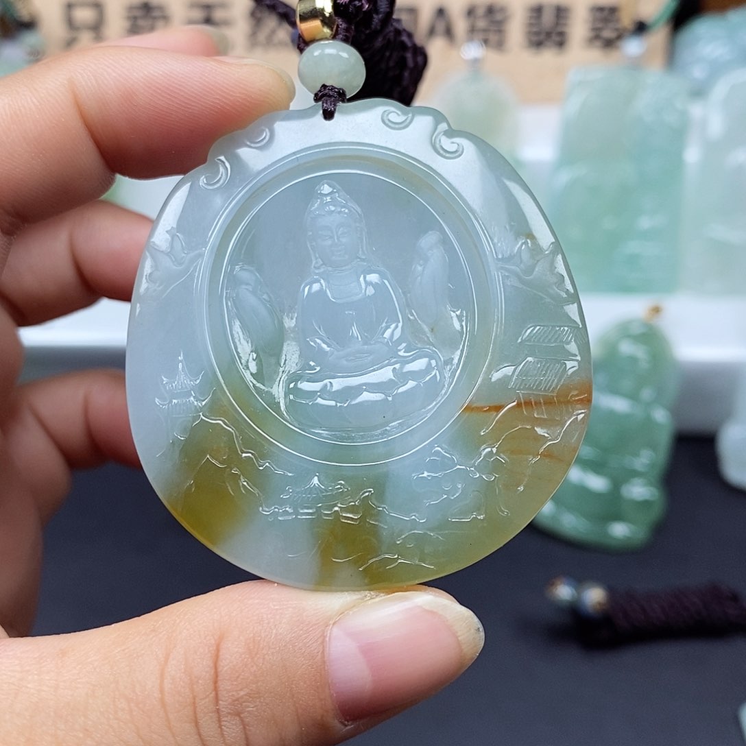 翡翠未镶嵌颈饰火*人翡翠