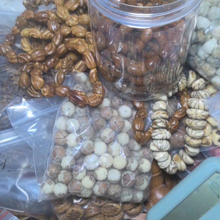 晴****白玉菩提吊坠菩提散珠自选菩提散珠