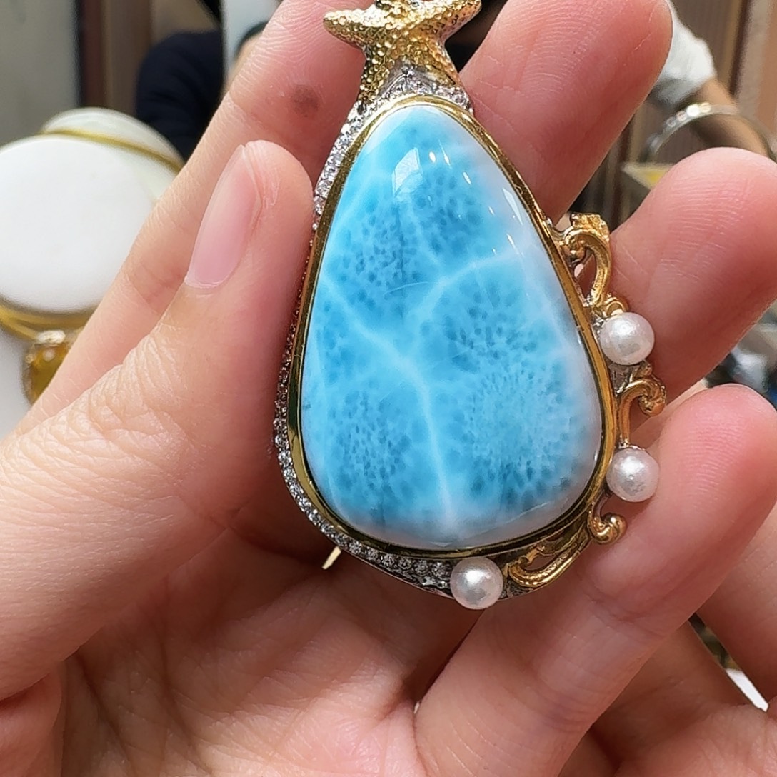 针钠钙石（海纹石）未镶嵌颈饰吊坠