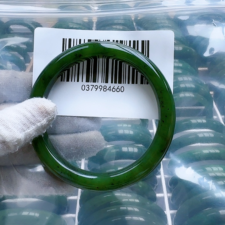 和田玉（碧玉）手镯未镶嵌63