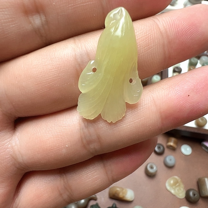 未镶嵌和田玉珠宝半成品