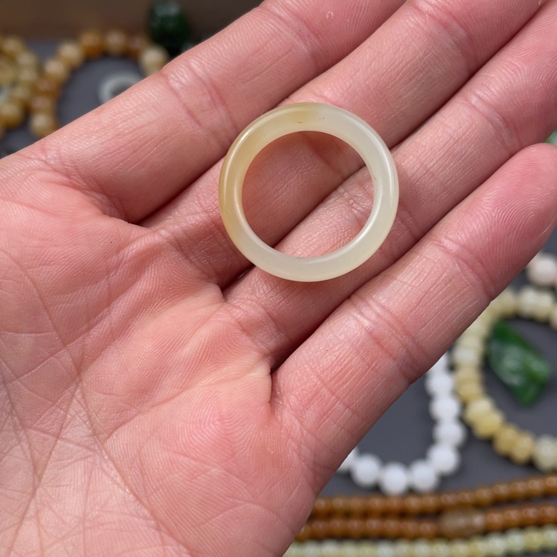 和田玉戒圈未镶嵌