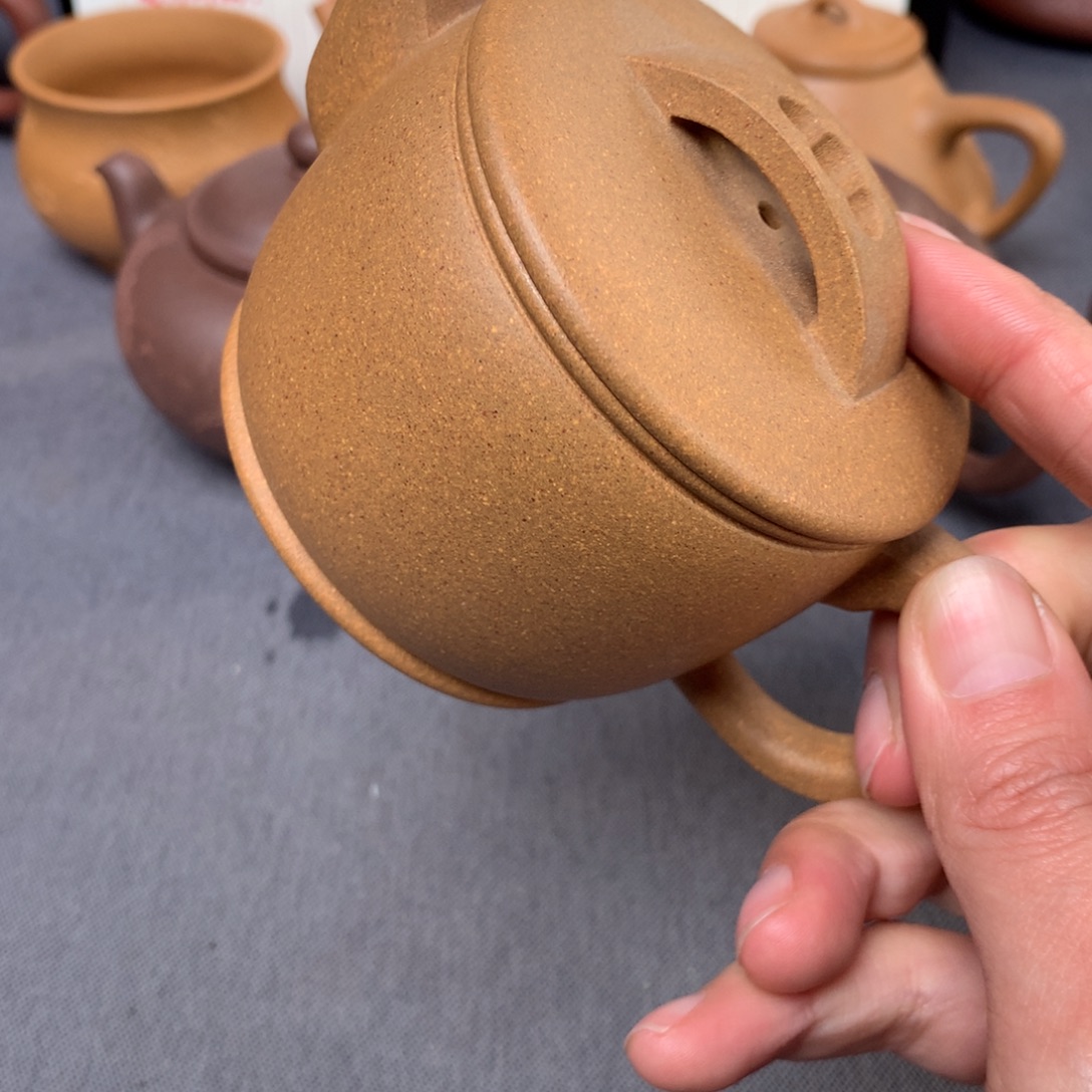 S***n紫砂茶壶黄金段209尺寸微微晃