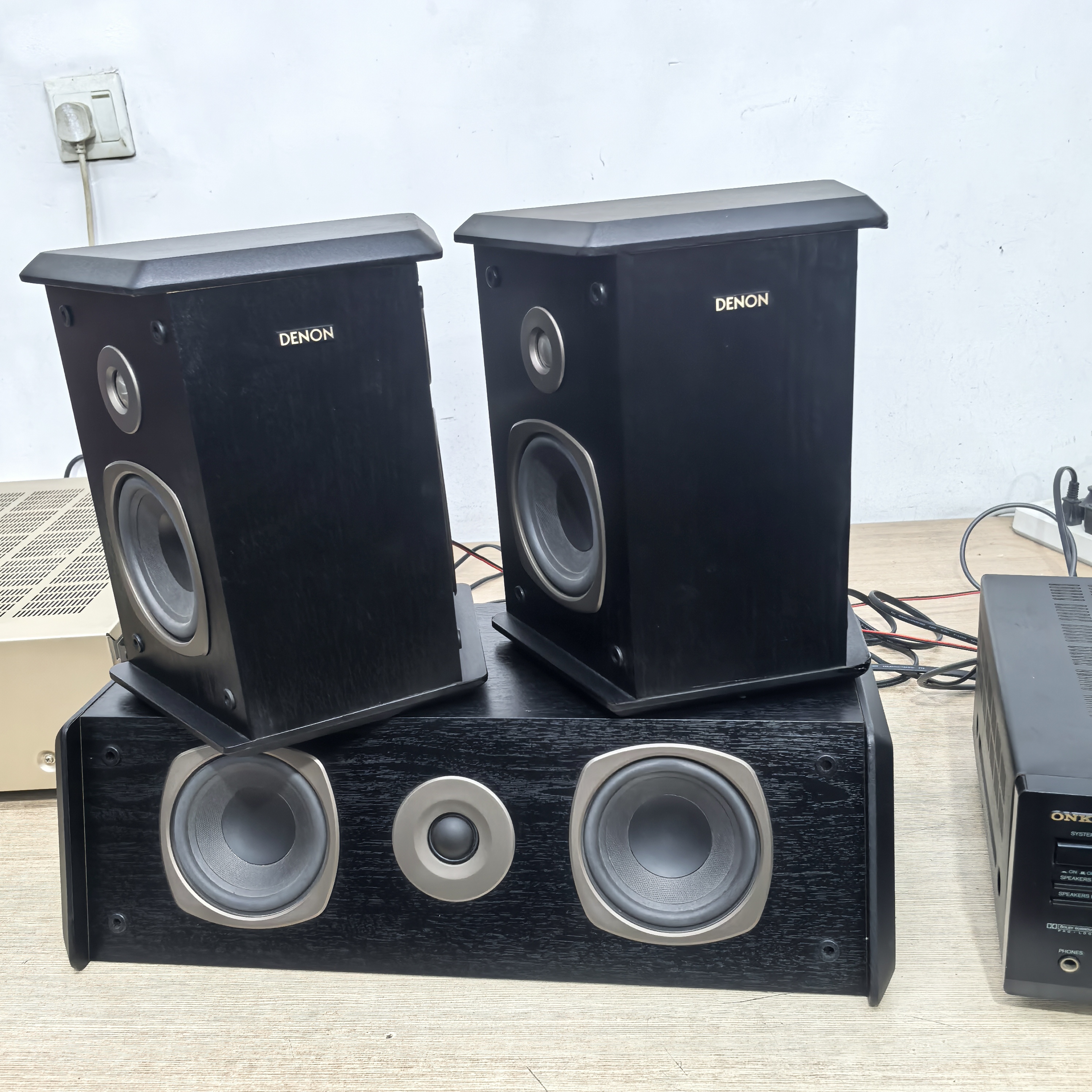 8新  TL中置环绕音箱邮费自理