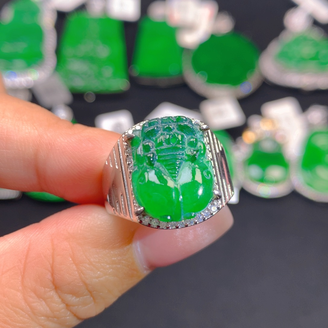 翡翠颈饰银S925镶嵌111111111111