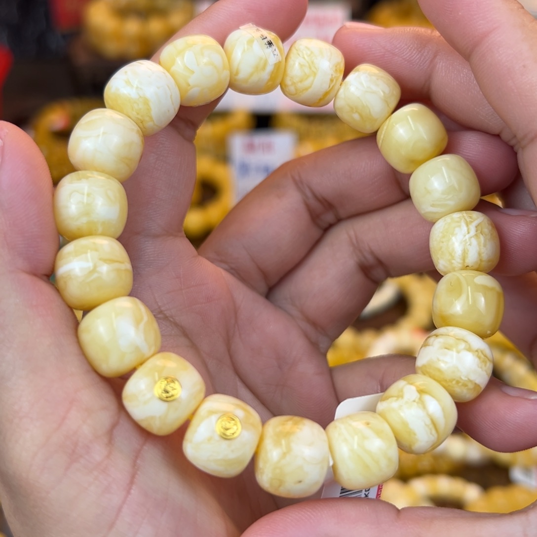 琥珀裸石未镶嵌kbbvvbbbbbnnm