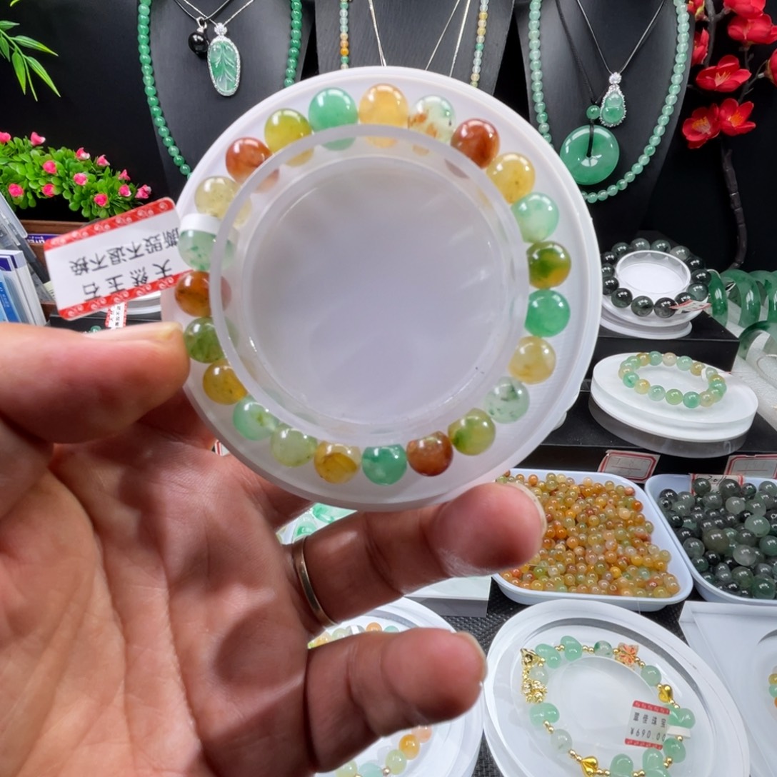 石英质玉（非洲翠）未镶嵌手链