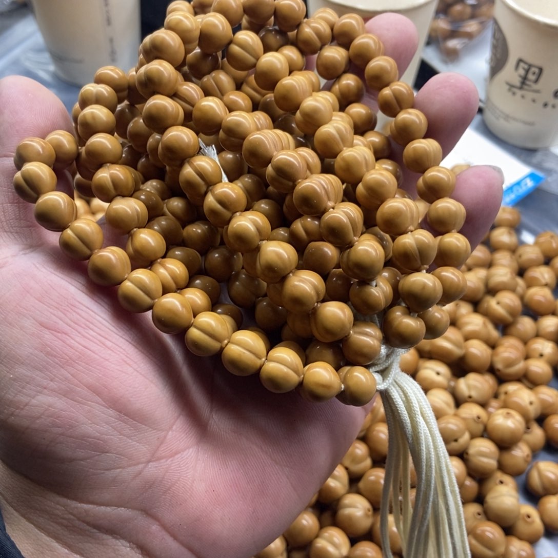 吊坠猴头核桃屁桃