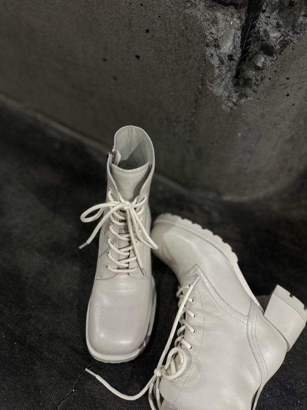 0010473新款英伦风方头短靴女系带女马丁靴