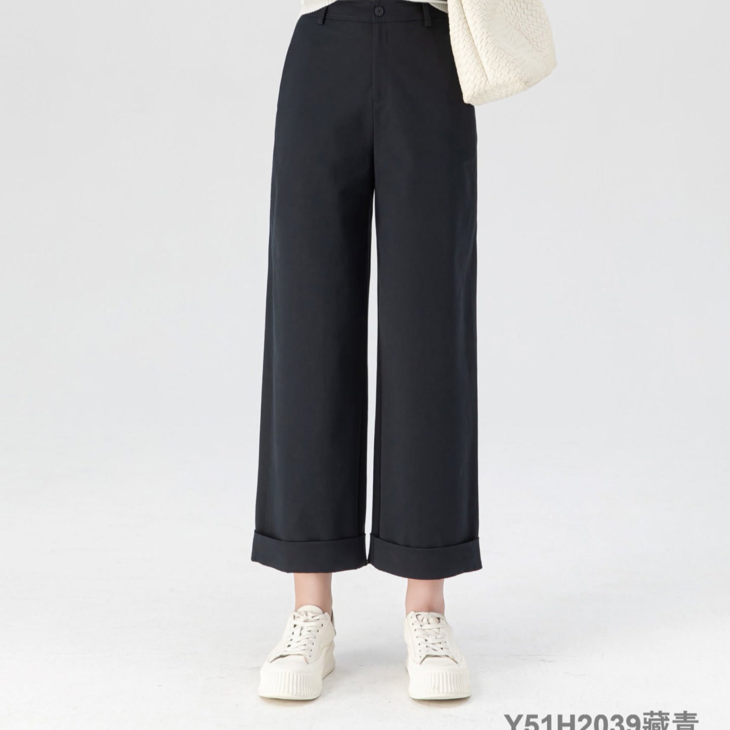 依仙圣姿品牌2025秋季新款Y51H2039时尚修身烟筒裤