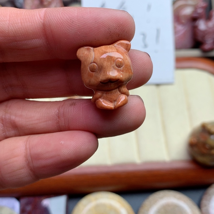 硅化珊瑚（珊瑚玉）颈饰未镶嵌