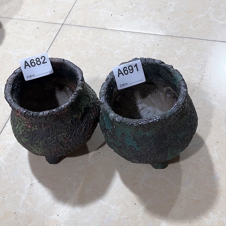 时***埃景德镇陶瓷花盆