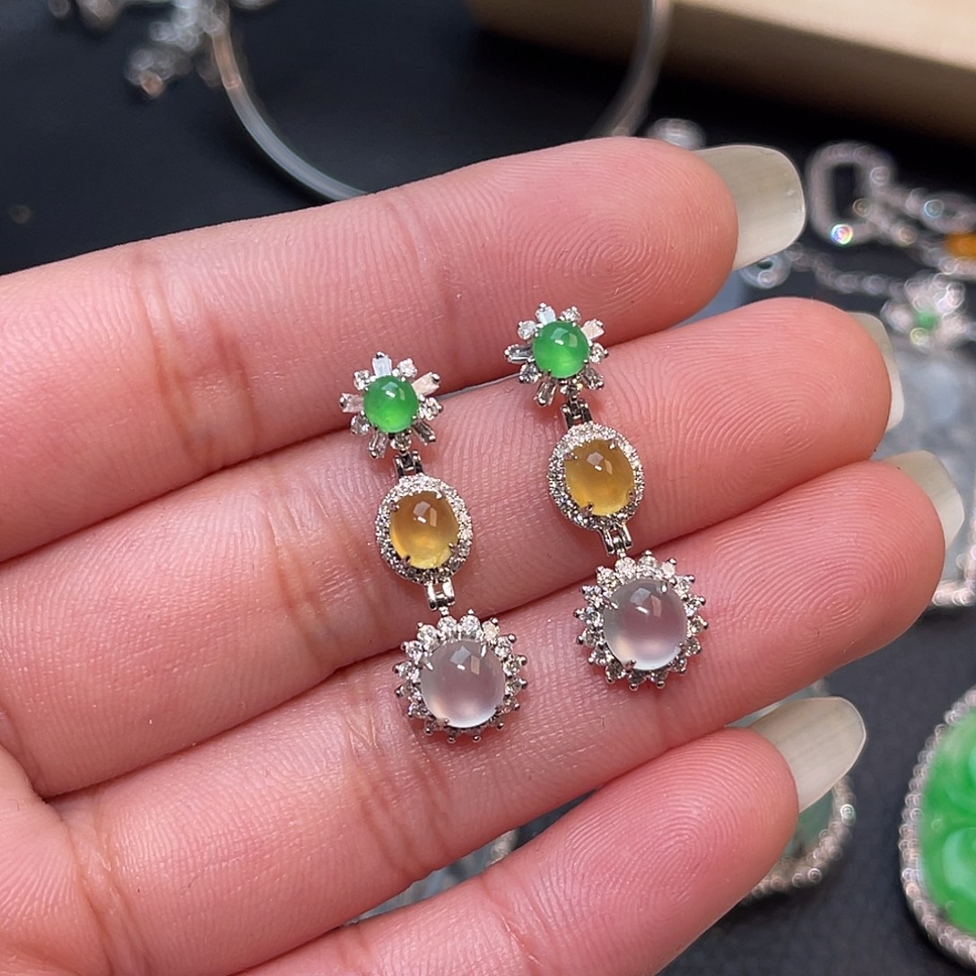 翡翠18K金镶嵌耳饰蛋面