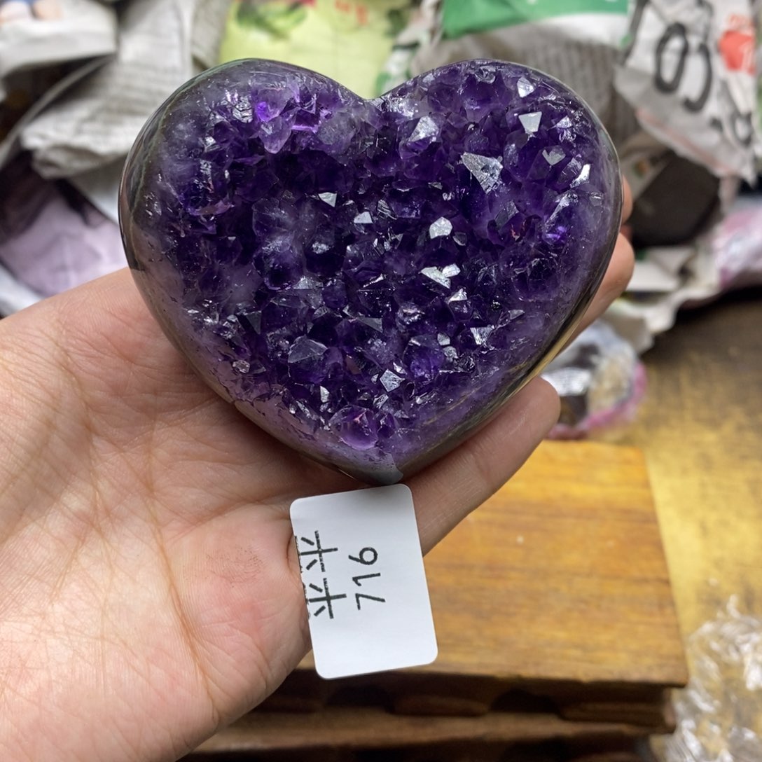 紫晶乌拉圭未镶嵌