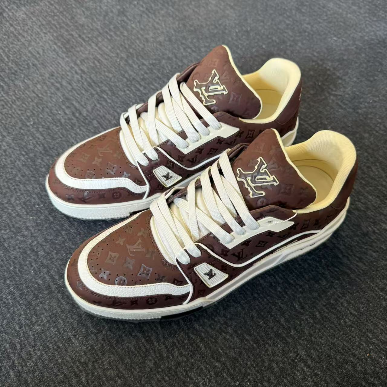 未使用 LouisVuitton/路易威登 棕色泰勒联名trainer奢鞋