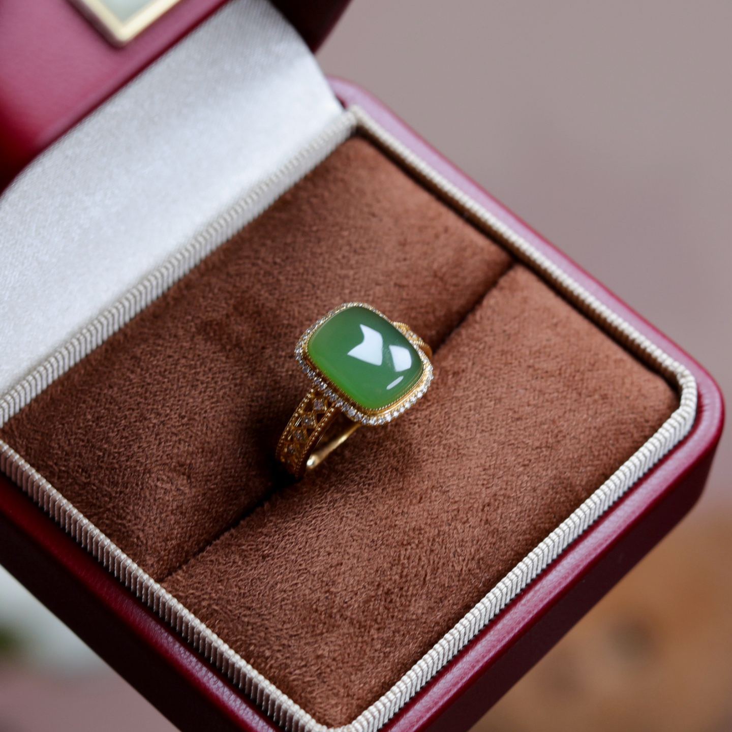 新品天然和田玉碧玉粉绿方糖戒指18k金镶嵌女款时尚简约玉石指环
