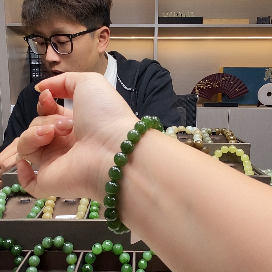 和田玉未镶嵌手串8碧玉