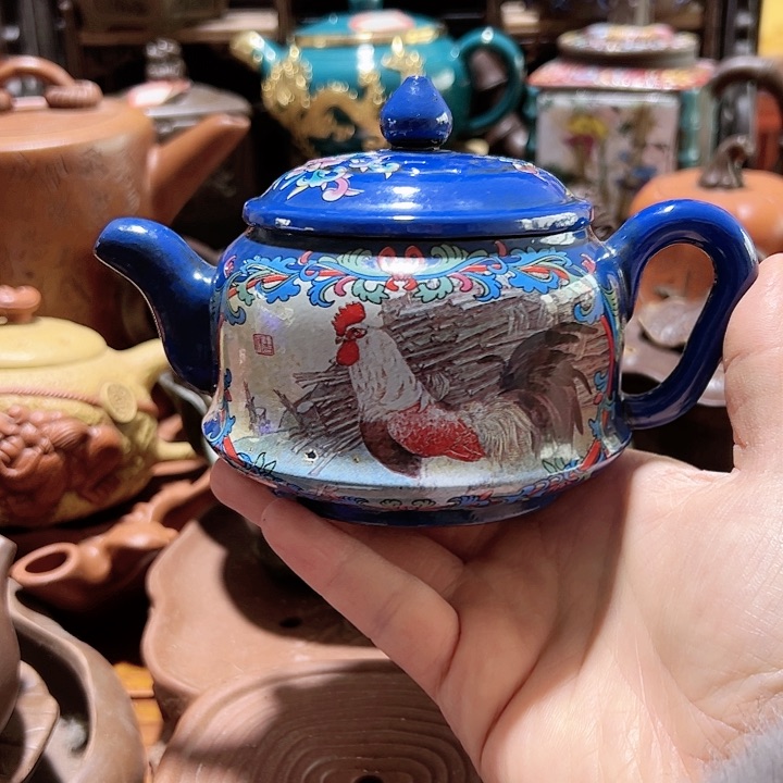 紫砂壶收藏起来了！