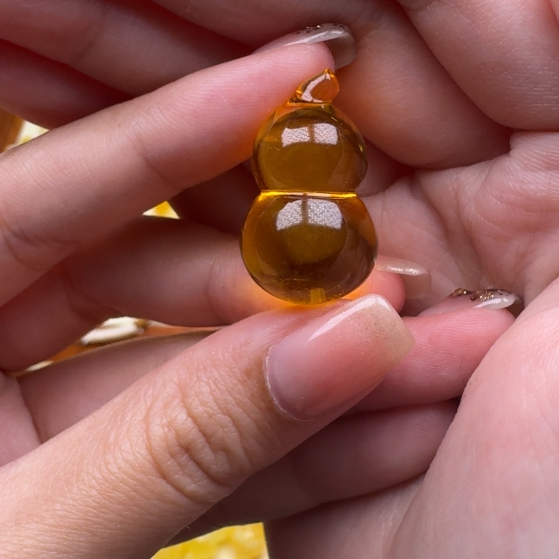 琥珀未镶嵌裸石15号