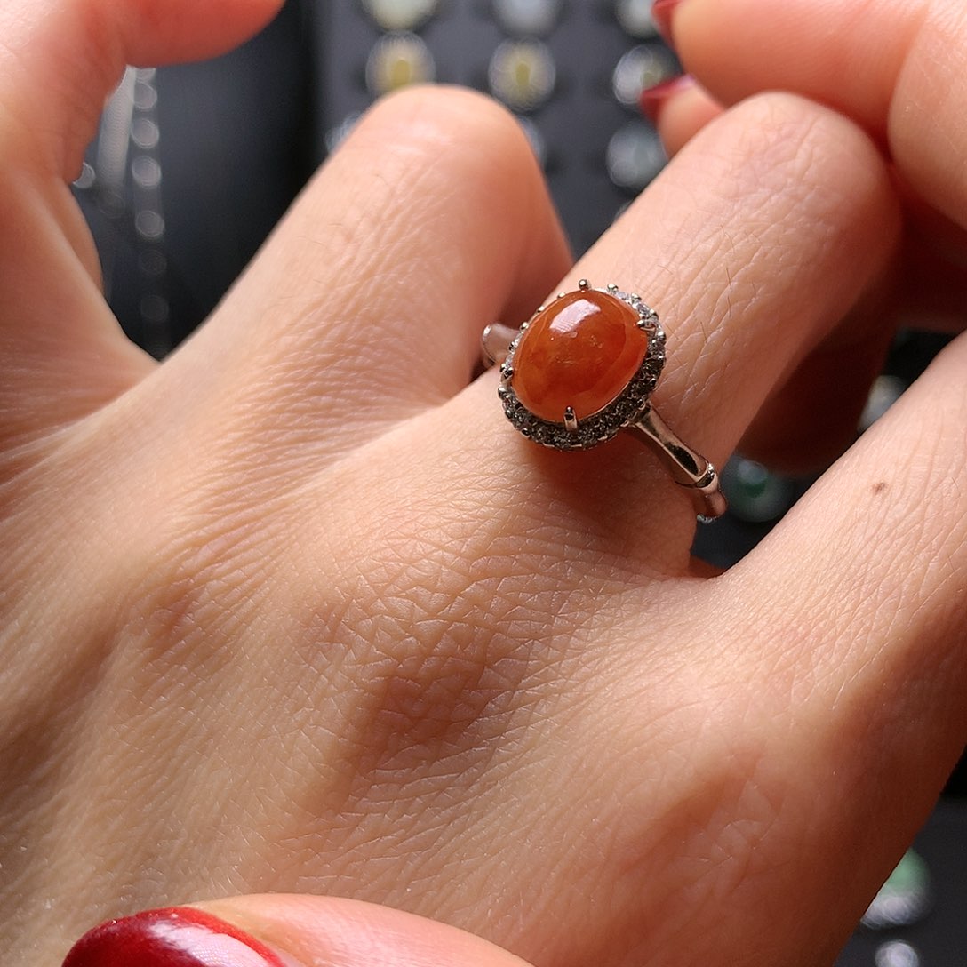 翡翠颈饰银S925镶嵌戒指