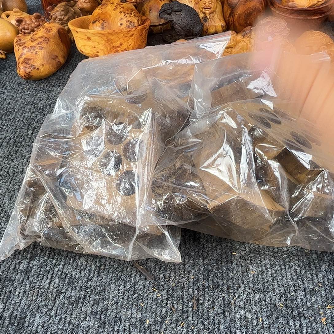 崖柏太行崖柏雷击木原料，天漏福利，到手2斤