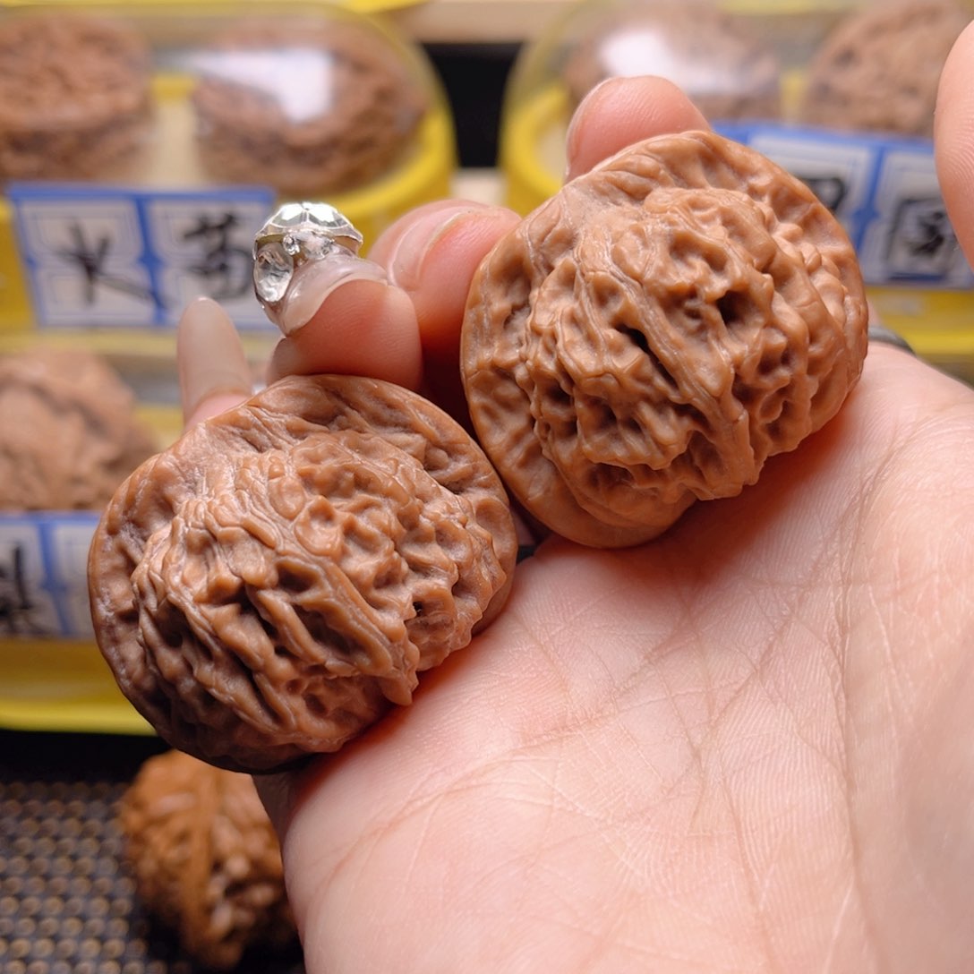 文玩核桃把件天地