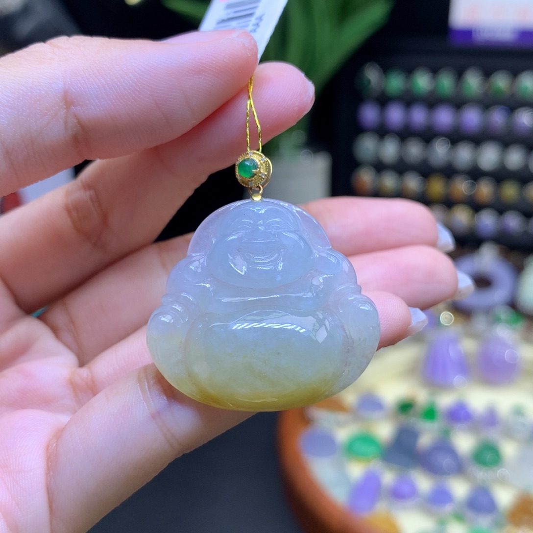 颈饰18K金镶嵌翡翠