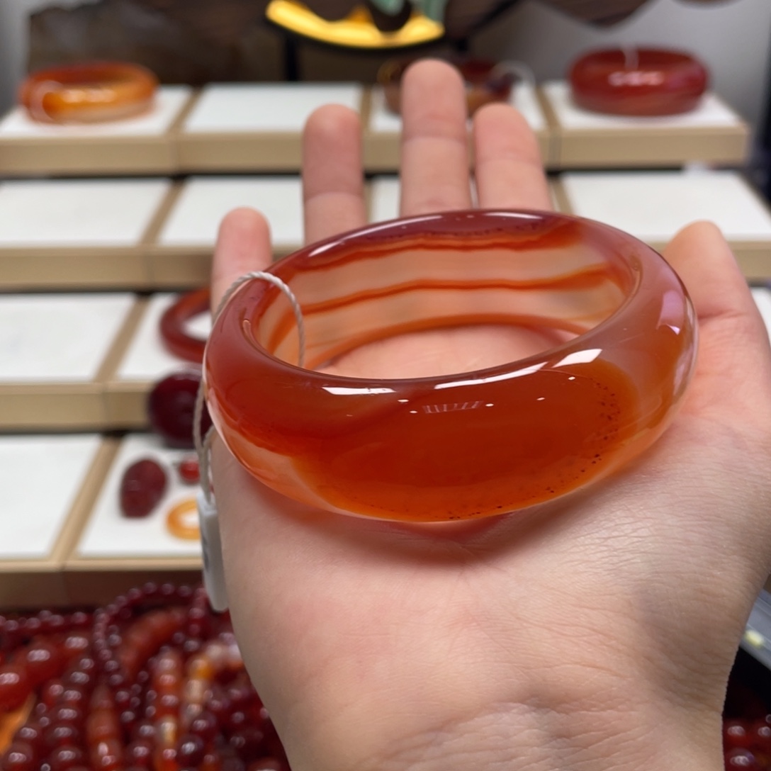 玛瑙/玉髓未镶嵌手镯