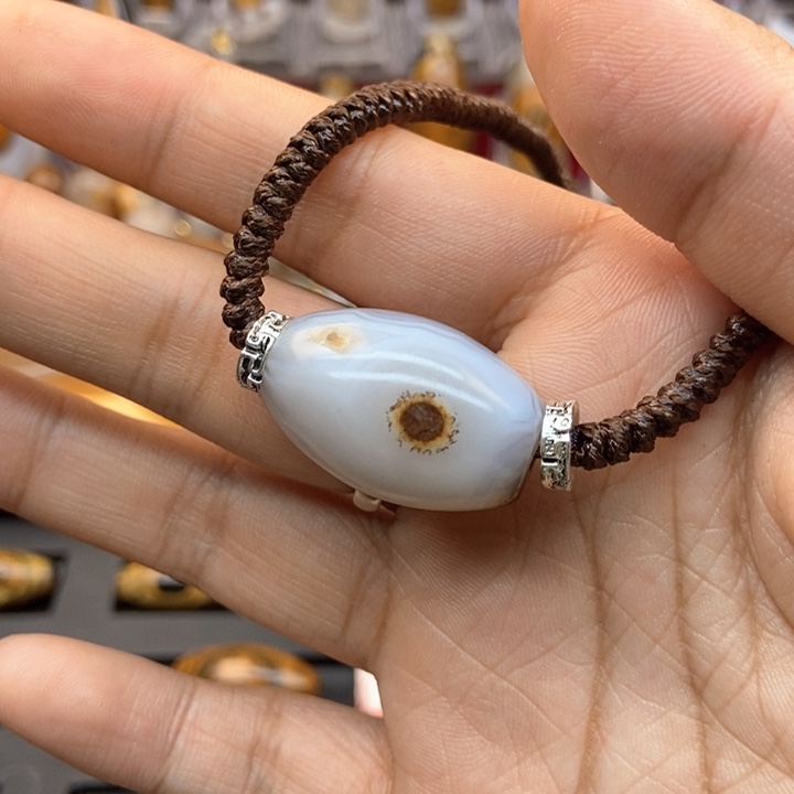 玛瑙/玉髓颈饰未镶嵌_***云