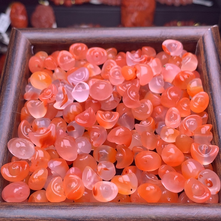 南红玛瑙未镶嵌珠宝半成品一个元宝可挑