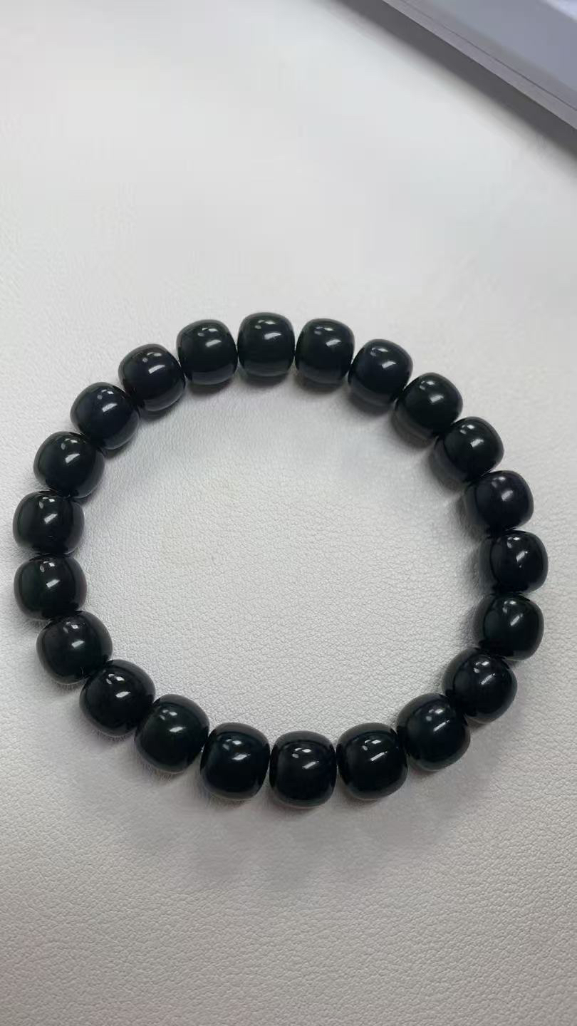 新疆和田玉塔青手串