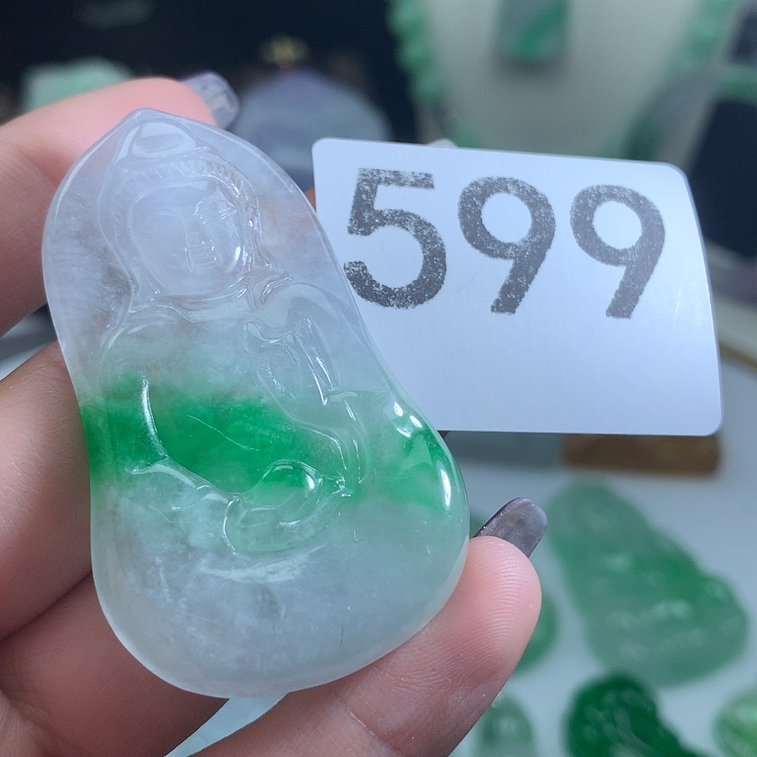 翡翠未镶嵌吊坠(赠链)