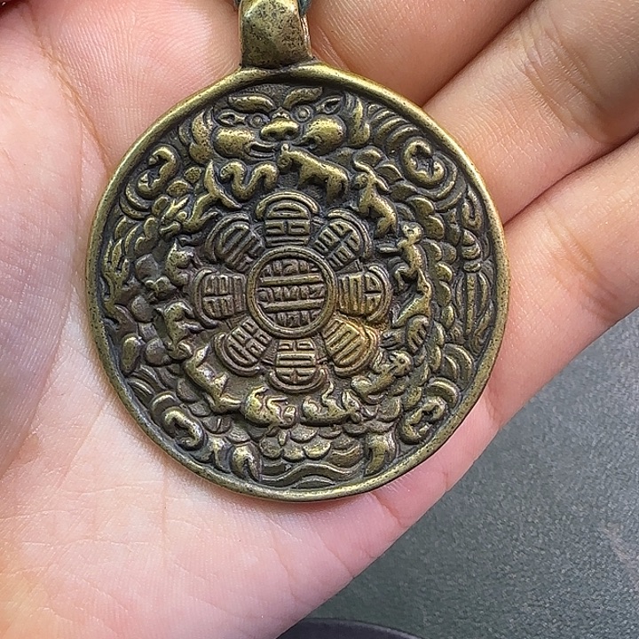 X***n铜铁合金类藏传工艺品九宫八卦