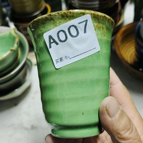 瓷片五厂，七厂各种摆件，瓷片，均有瑕疵！