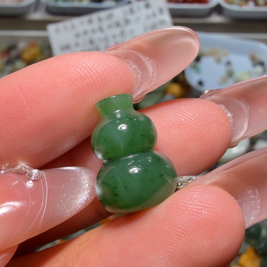 和田玉未镶嵌珠宝奇石